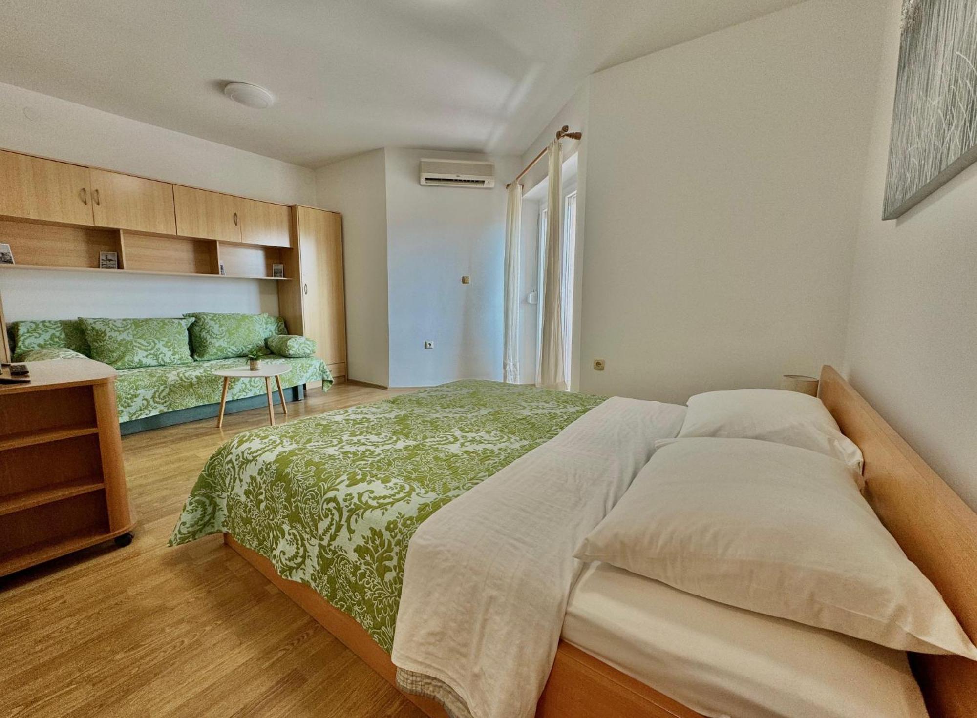 Apartman Frane Krk Town Εξωτερικό φωτογραφία